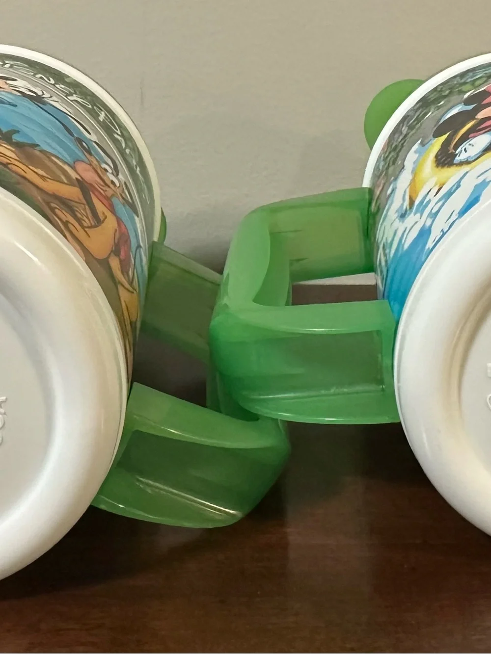 *EUC* Walt Disney Parks Rapid Refill Green Mug Set 2 Mickey and Friends